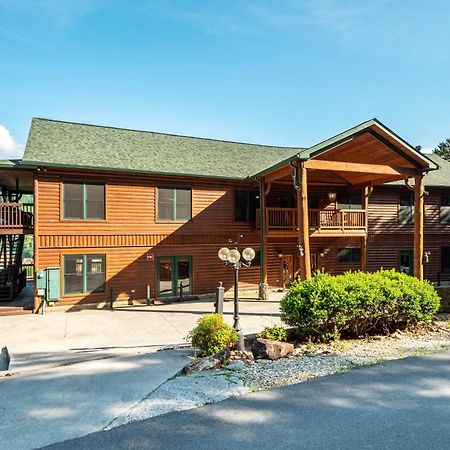 Hickory Ridge By Avantstay Incredible Private Elevated Cabin Sleeps 20 Gatlinburg Exteriér fotografie